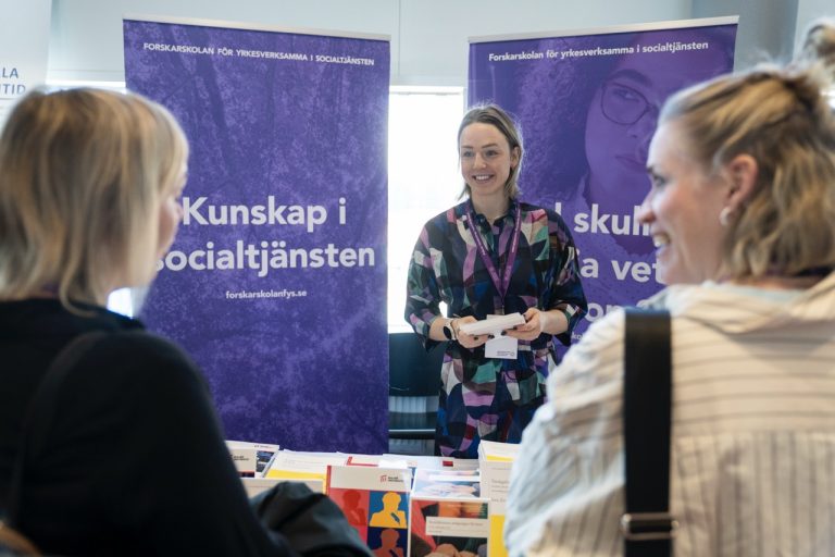 FYS, Forskarskolan för yrkesverksamma i socialtjänsten, konferens på Niagara den 06:e mars 2025. 
(Information kring fotografering har getts på skriftiligt på lappar och muntligt)
